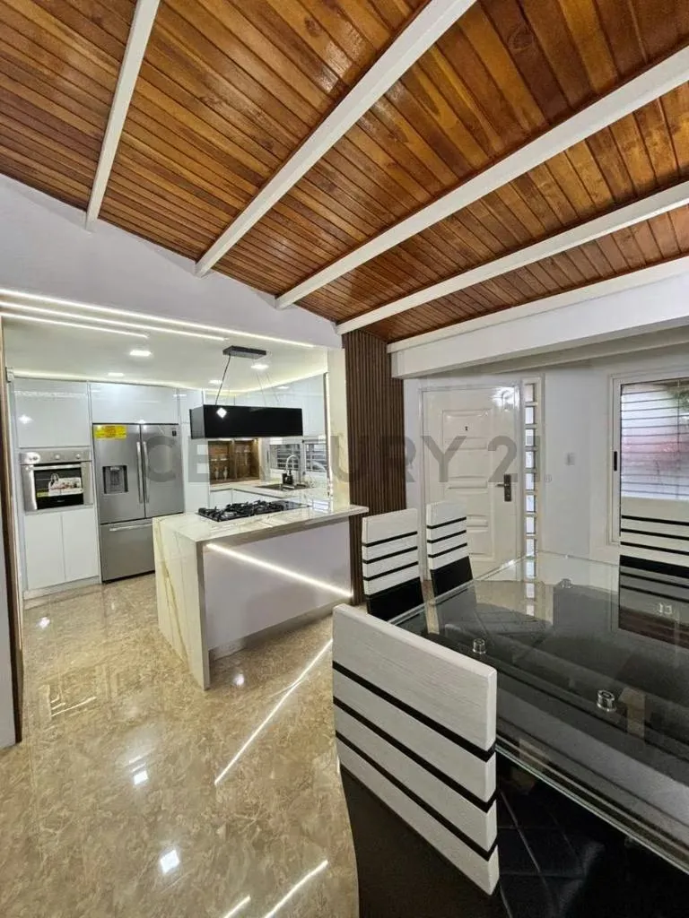 En venta casa moderna Conjunto Residencial Santa Clara - 2
