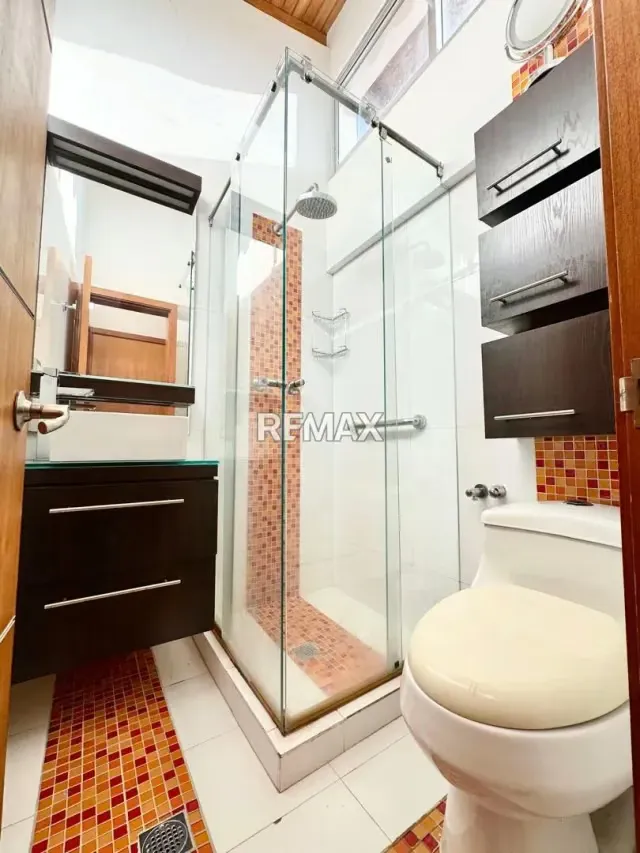 en venta Casa de Diseño Contemporáneo en Colinas de Pirineos - 18