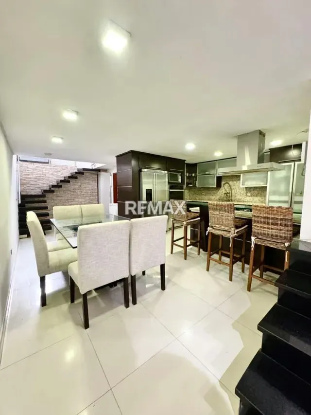 en venta Casa de Diseño Contemporáneo en Colinas de Pirineos - 5