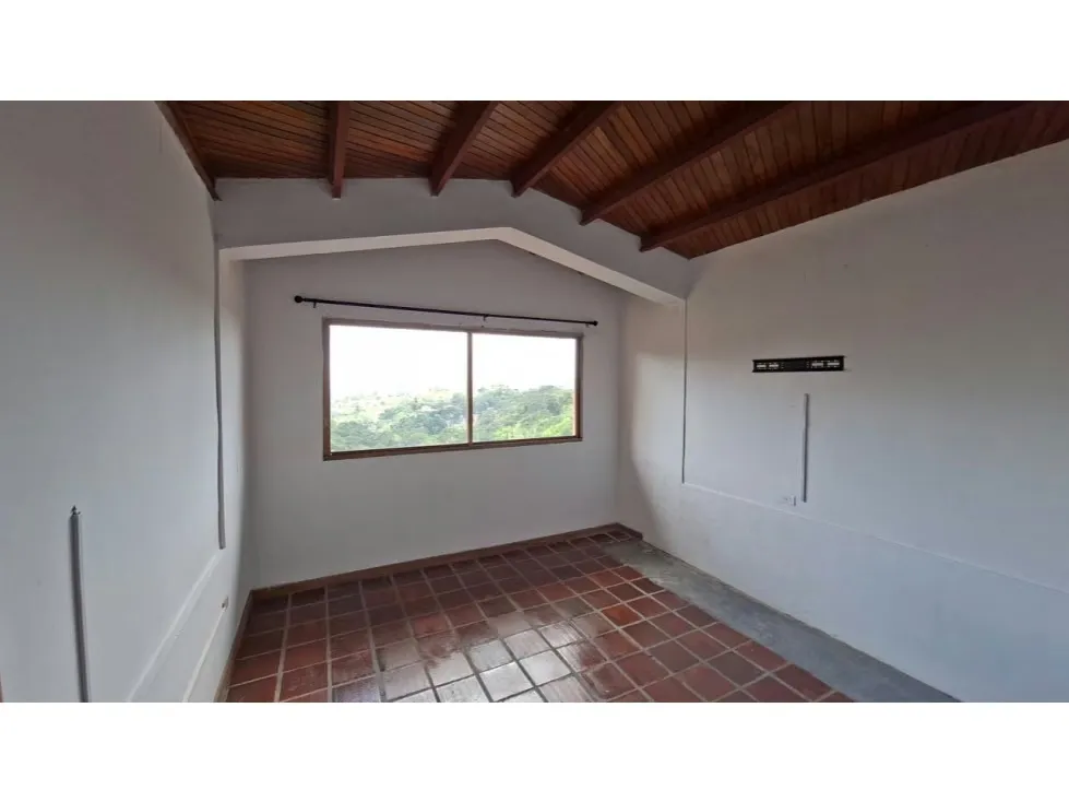 Se alquila anexo 200m2 El Hatillo sector Corralito 0103 - 7