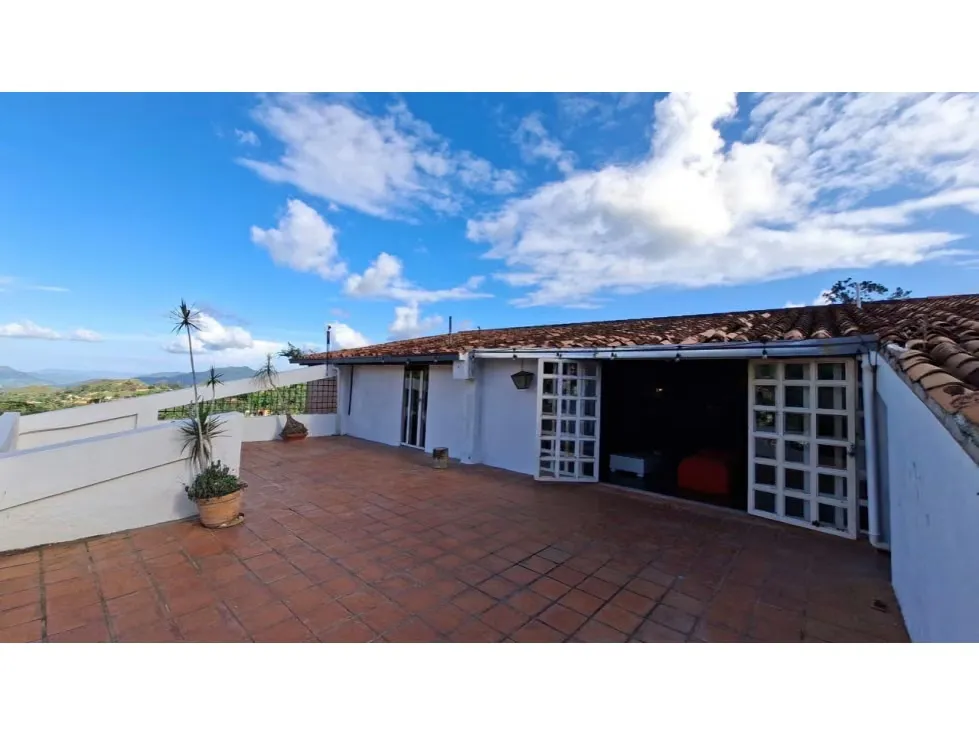 Se alquila anexo 200m2 El Hatillo sector Corralito 0103 - 9