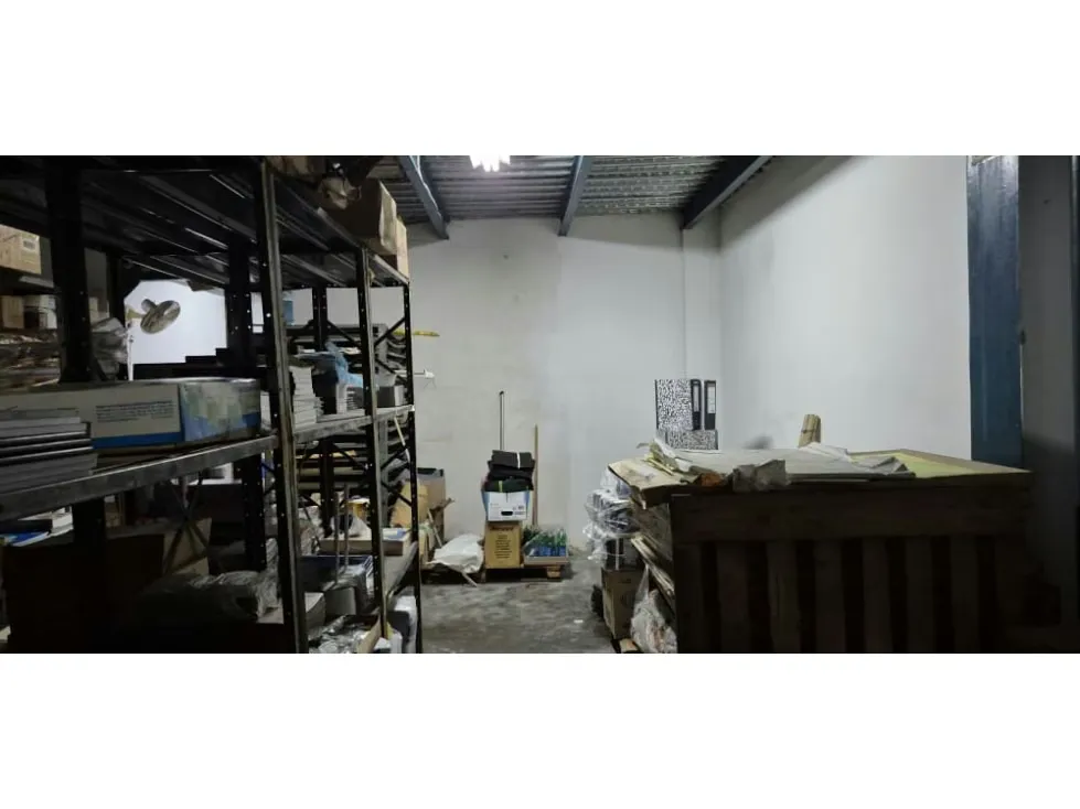 Se vende local comercial 423m2 San Agustín del Norte 6813 - 6