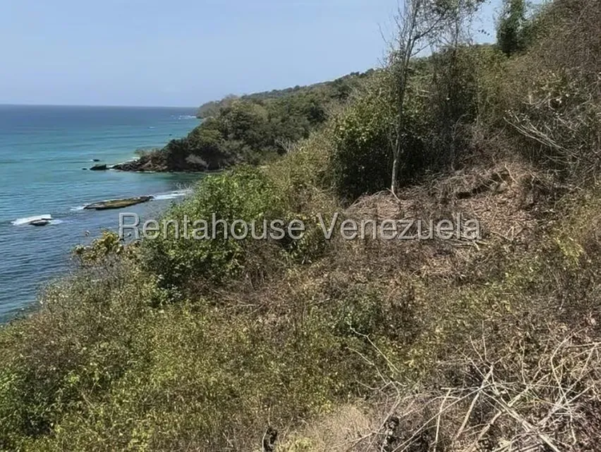 Terreno (Comercial) en Venta en Hacienda El Banquito, Miranda - 3