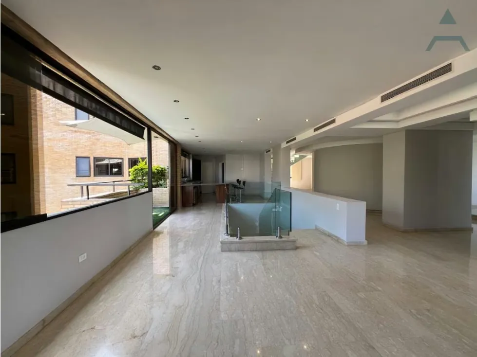 Se vende/alquila Apto PH 592m² 6h/7b/7p La Castellana - 2