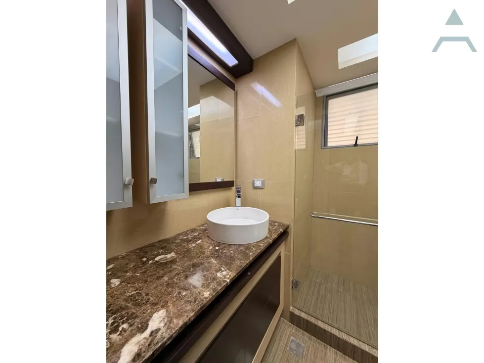Se vende Apto PB 167m² 3h+1s/2.5b+1s/3p Lomas de Las Mercedes - 11
