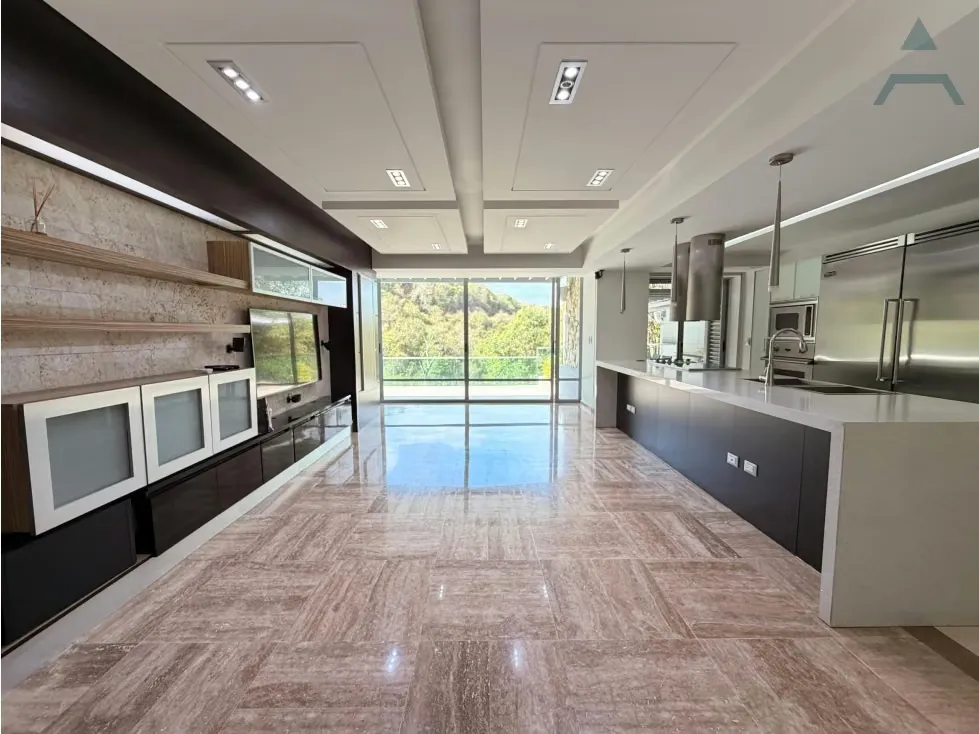 Se vende Apto PB 167m² 3h+1s/2.5b+1s/3p Lomas de Las Mercedes - 6