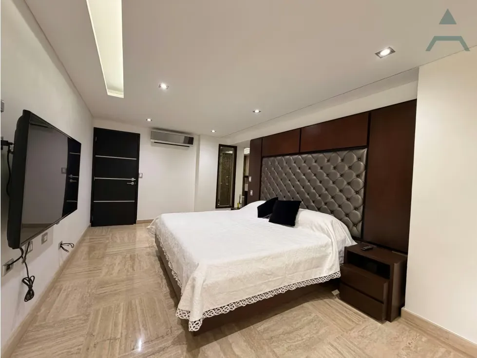 Se vende Apto PB 167m² 3h+1s/2.5b+1s/3p Lomas de Las Mercedes - 9