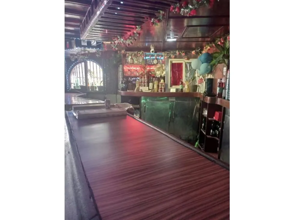 Local Bar Restaurante 232m2 Alquiler cerca Av. Baralt Caracas - 19
