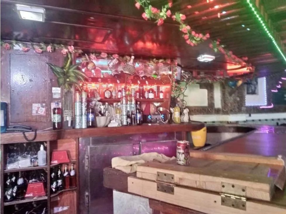 Local Bar Restaurante 232m2 Alquiler cerca Av. Baralt Caracas - 5