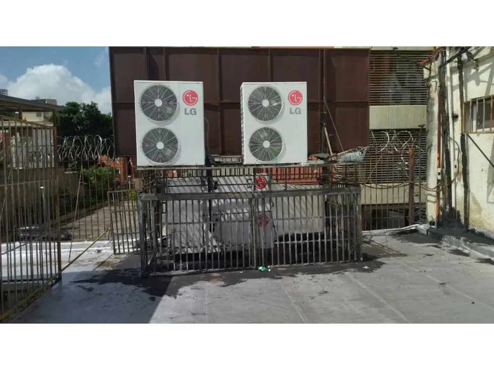 Se vende local comercial 1450m2 San Benardino 0246 - 27