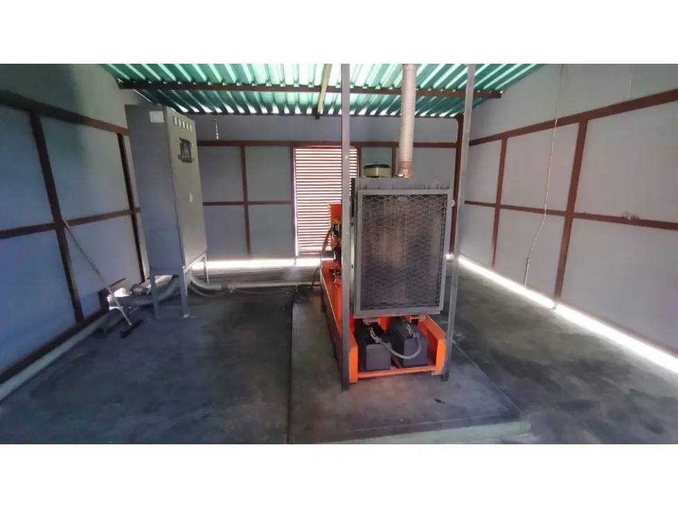 Se vende local comercial 1450m2 San Benardino 0246 - 29
