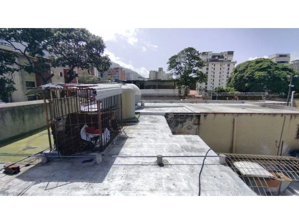 Se vende local comercial 1450m2 San Benardino 0246 - 32