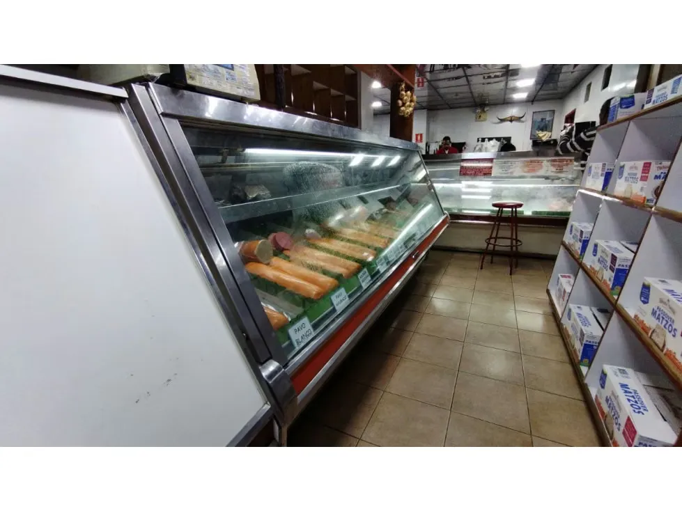 Se vende local comercial 1450m2 San Benardino 0246 - 6