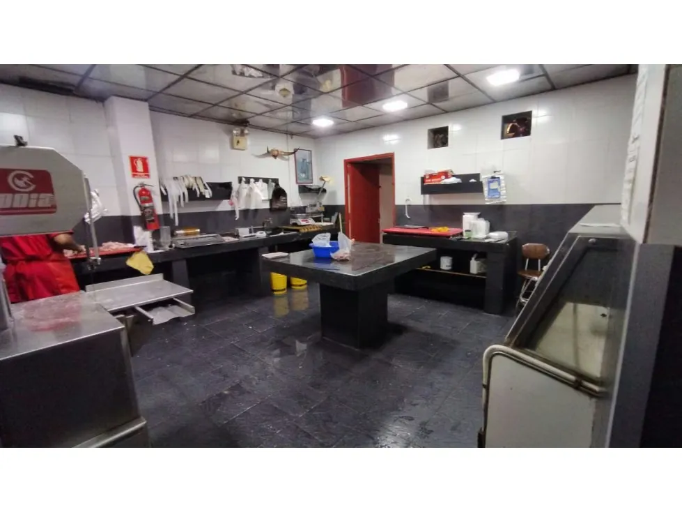 Se vende local comercial 1450m2 San Benardino 0246 - 7