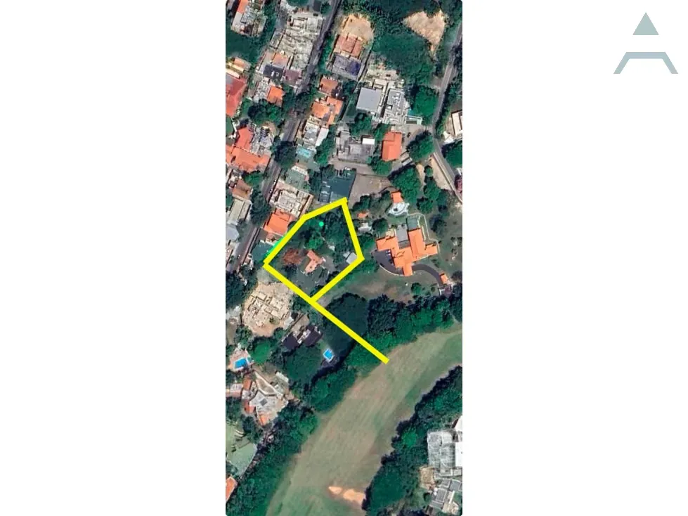 Se vende Terreno 5.678m² Country Club
