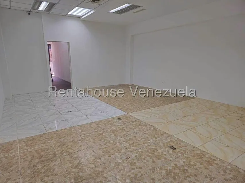 Local Comercial en Alquiler en El Paraiso, Distrito Metropolitano - 6