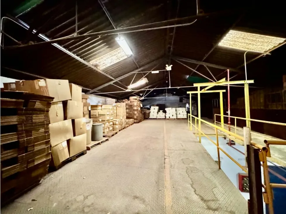 Se vende galpon industrial 3.000m2 Baruta - 12