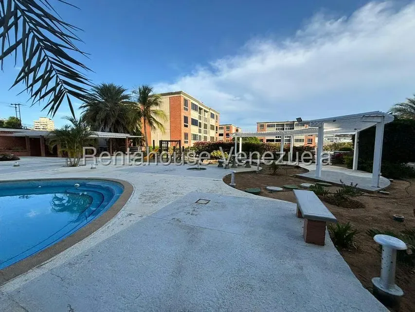 Apartamento (1 Nivel) en Venta en Porlamar, Nueva Esparta - 4