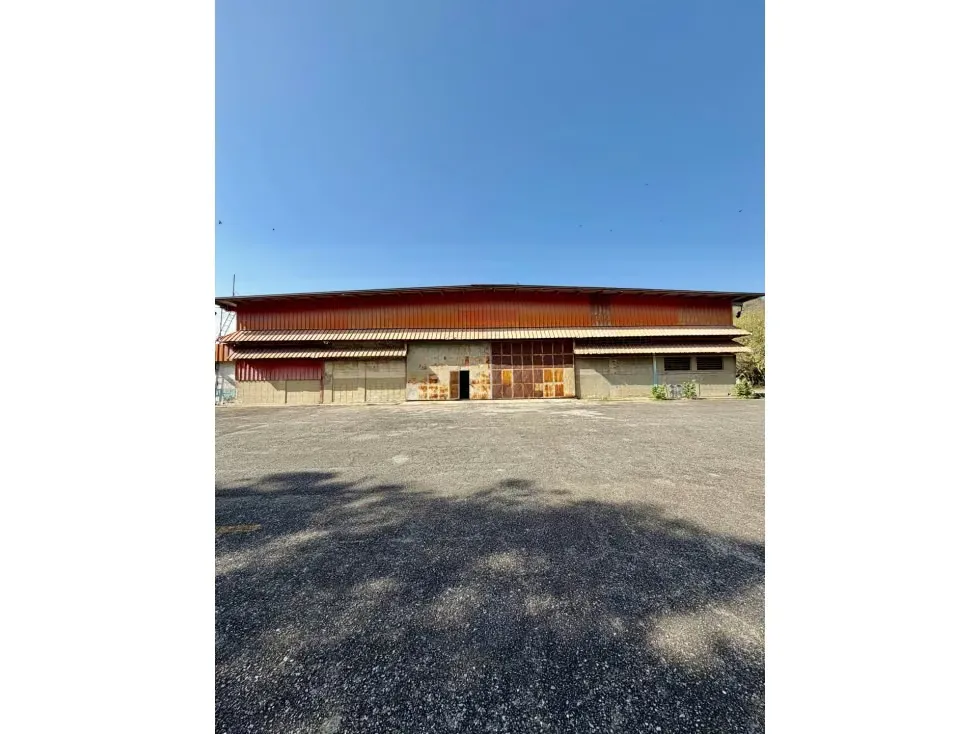 Se vende galpón industrial + terreno 73.000m2 Guarenas - 13