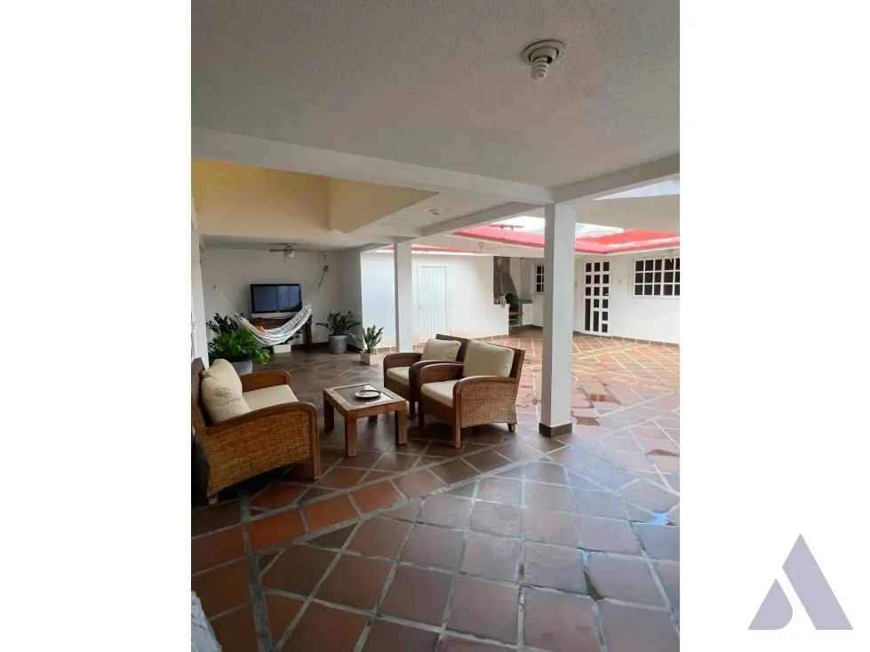 Vendo casa en calle cerrada 128m2 Guatire 3535 - 8