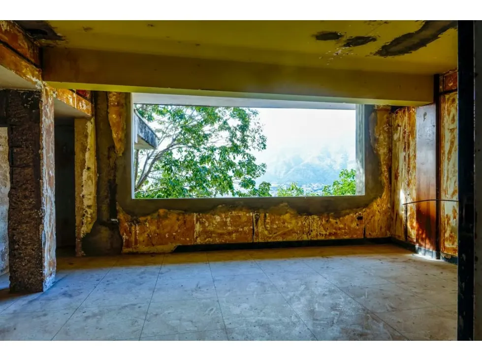 Se vende casa 600m2 3h+s/5b/4p Colinas de Bello Monte - 77