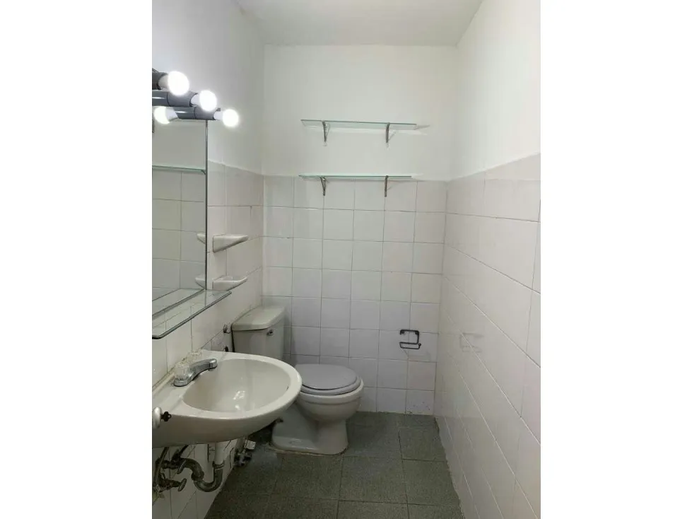 Alquilo anexo 65m2 Las Mercedes 6979 - 7