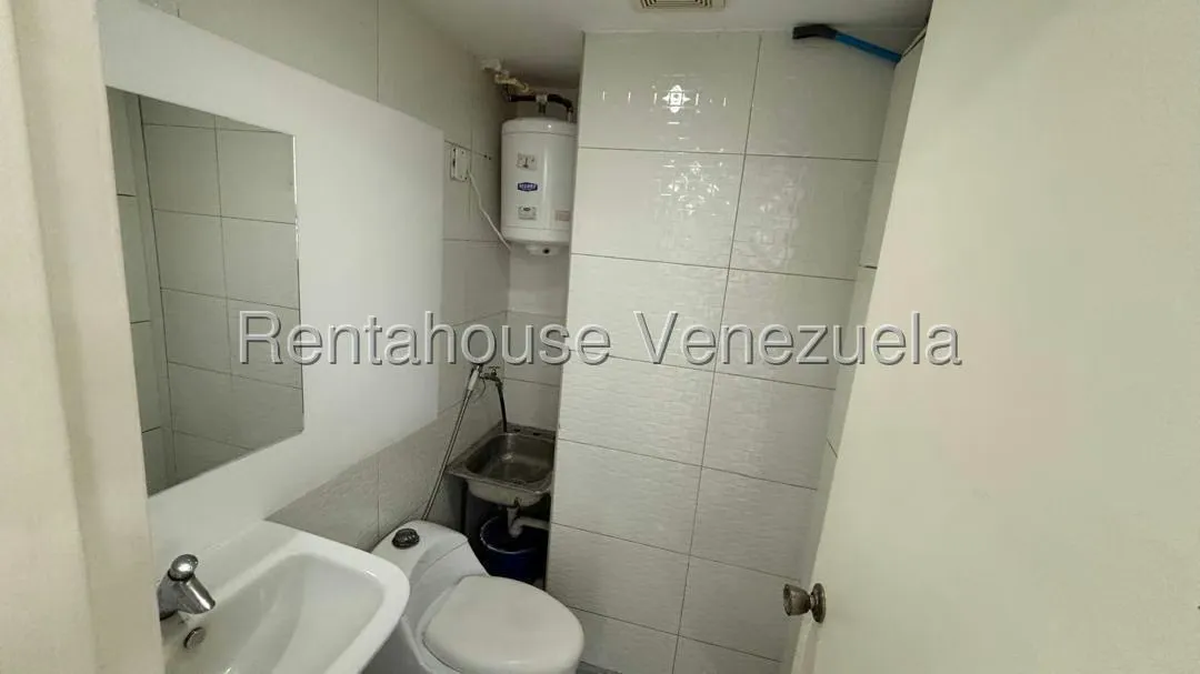 Oficina en Alquiler en Chacao, Distrito Metropolitano - 9