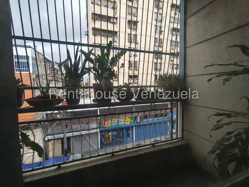 Comercial (Edificio) en Venta en Zona Centro, Aragua - 6
