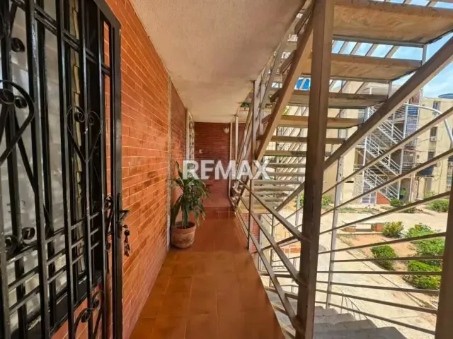 APARTAMENTO EN VENTA EN EL CONJUNTO RESIDENCIAL RAUL LEONI - 3