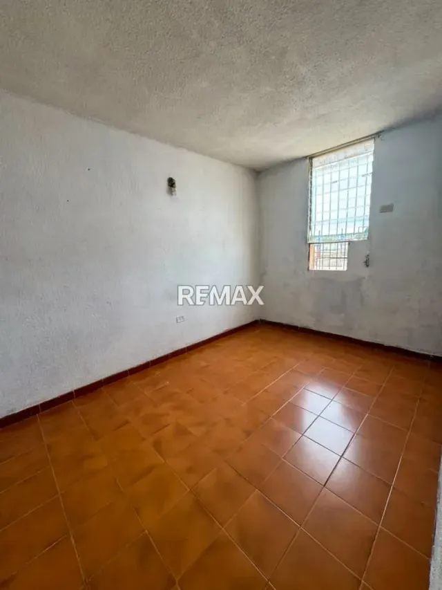 APARTAMENTO EN VENTA EN EL CONJUNTO RESIDENCIAL RAUL LEONI - 4