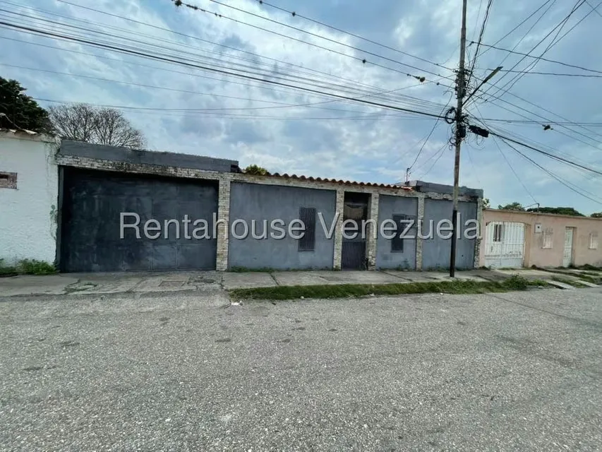 Casa (Duplex) en Venta en Los Pinos, Lara - 2