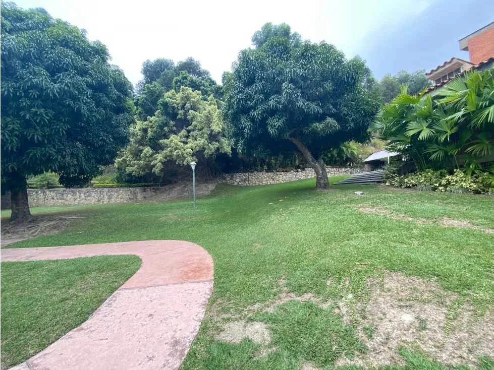 Se vende casa 2000m² 4h+s/4b+s/7e Cerro verde - 3