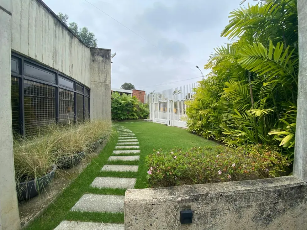 Se vende casa 2000m² 4h+s/4b+s/7e Cerro verde - 5