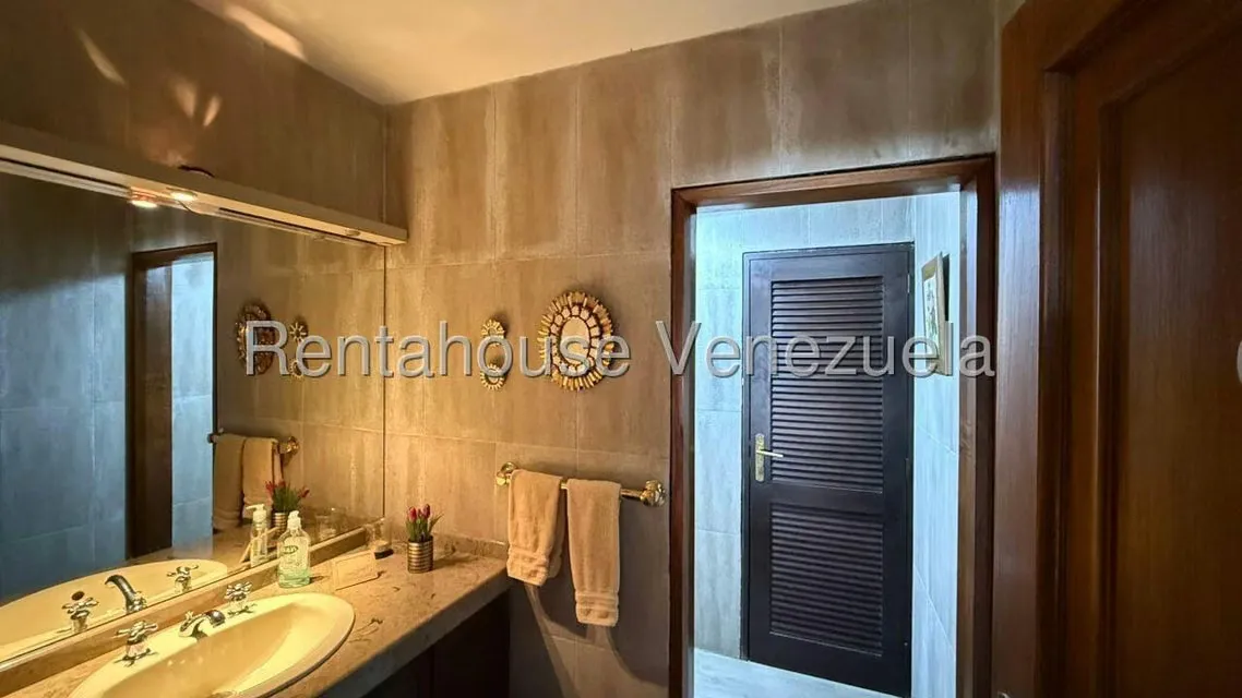 Casa (Duplex) en Venta en Oripoto, Distrito Metropolitano - 11