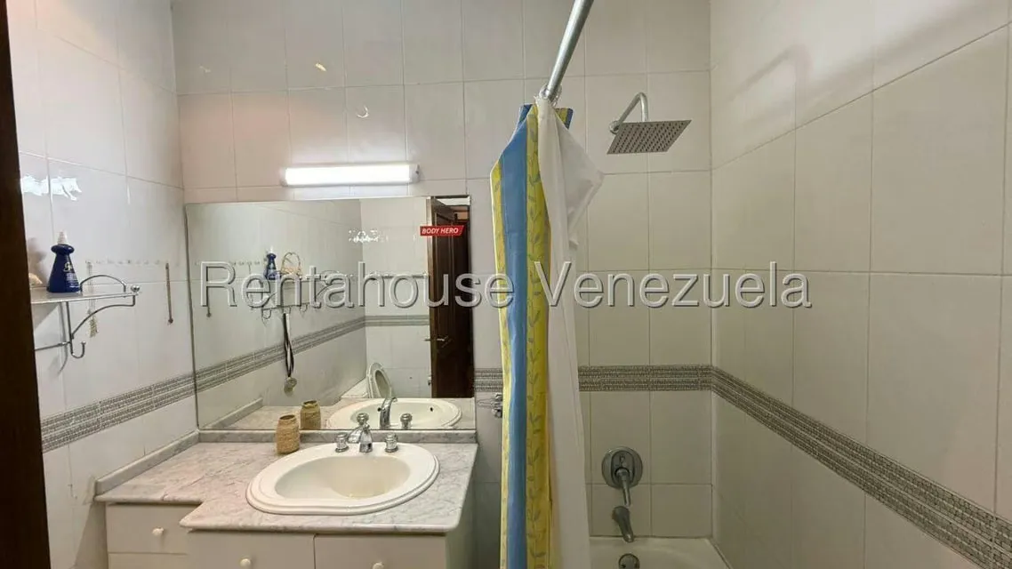Casa (Duplex) en Venta en Oripoto, Distrito Metropolitano - 29