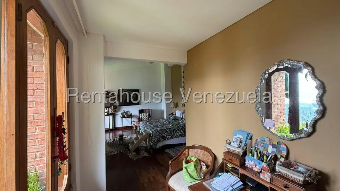 Casa (Duplex) en Venta en Oripoto, Distrito Metropolitano - 35