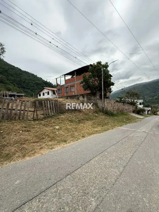 Amplio Terreno en Venta en Ubicado en la Avenida Principal de La Urbanización San Pablo, Sector El Trapiche - 4