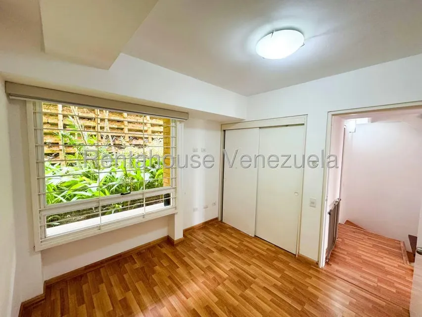 Apartamento (Duplex) en Venta en Alto Hatillo, Distrito Metropolitano - 35