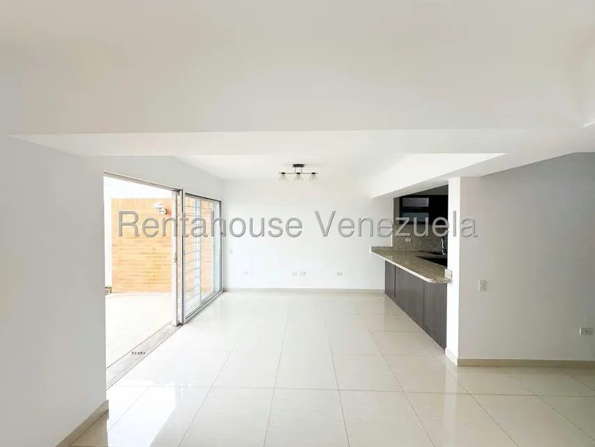 Apartamento (Duplex) en Venta en Alto Hatillo, Distrito Metropolitano - 4