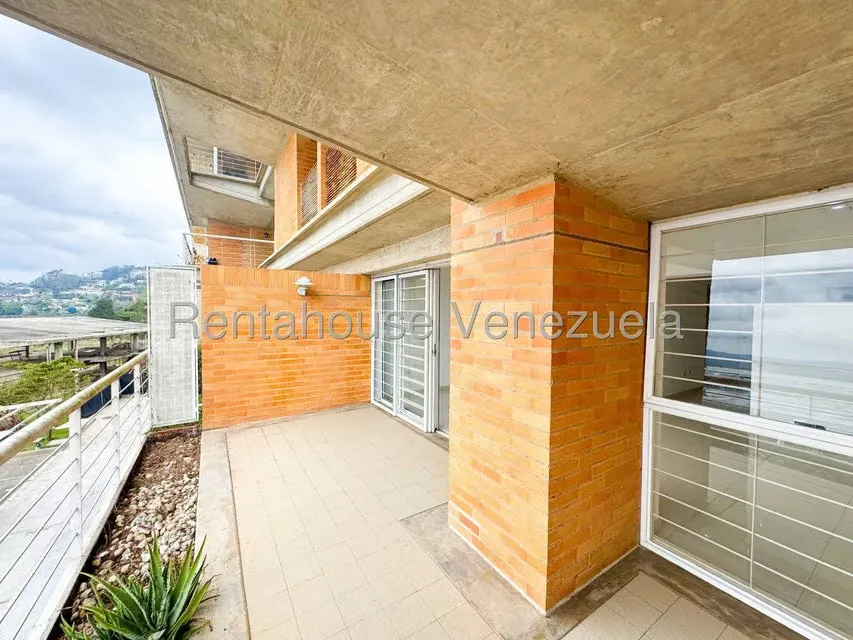 Apartamento (Duplex) en Venta en Alto Hatillo, Distrito Metropolitano - 41