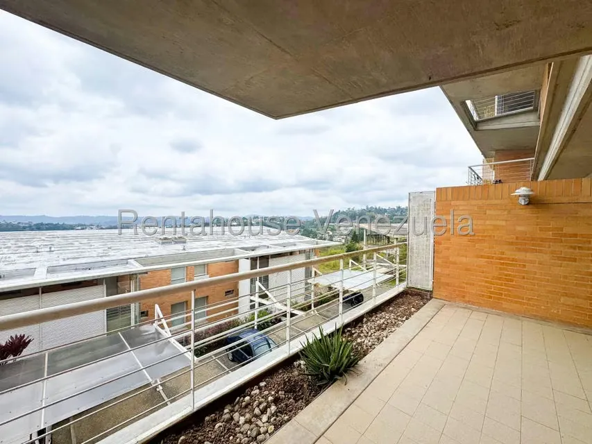 Apartamento (Duplex) en Venta en Alto Hatillo, Distrito Metropolitano - 42