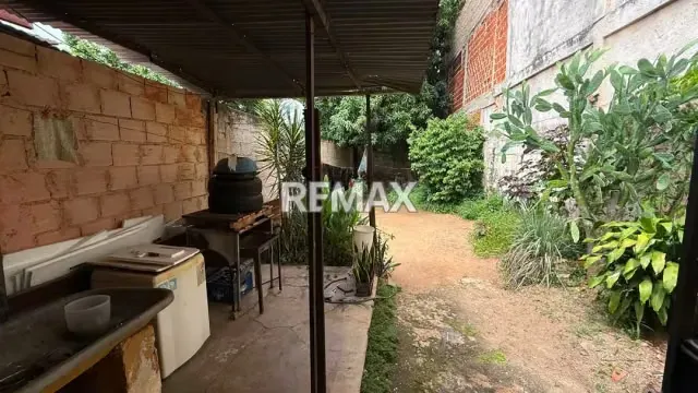 EN VENTA: Casa Residencial Comercial en Av. Anzoátegui de la Candelaria - 14