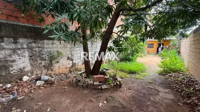 EN VENTA: Casa Residencial Comercial en Av. Anzoátegui de la Candelaria - 18