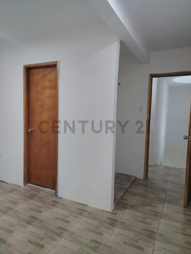 En alquiler inmueble residencial de 2 niveles en San Francisco, Vía a Perijá - 13