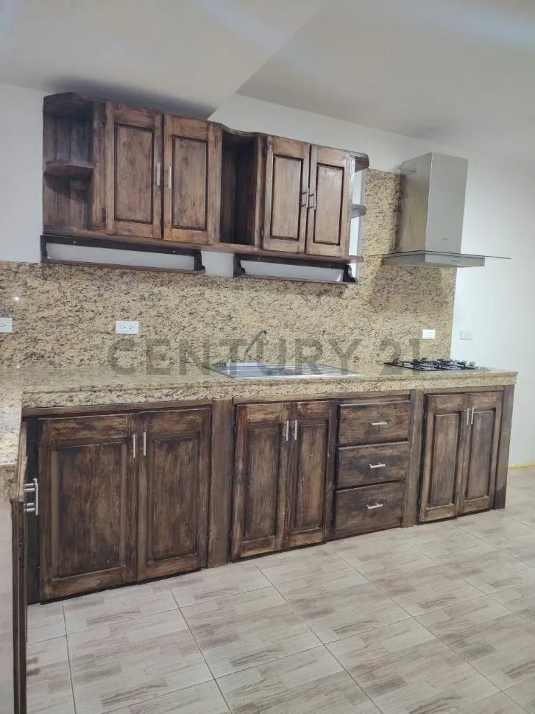 En alquiler inmueble residencial de 2 niveles en San Francisco, Vía a Perijá - 7