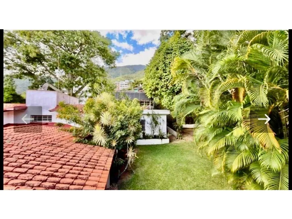 Se vende casa 850m2 5h+2s/4p Altamira - 2