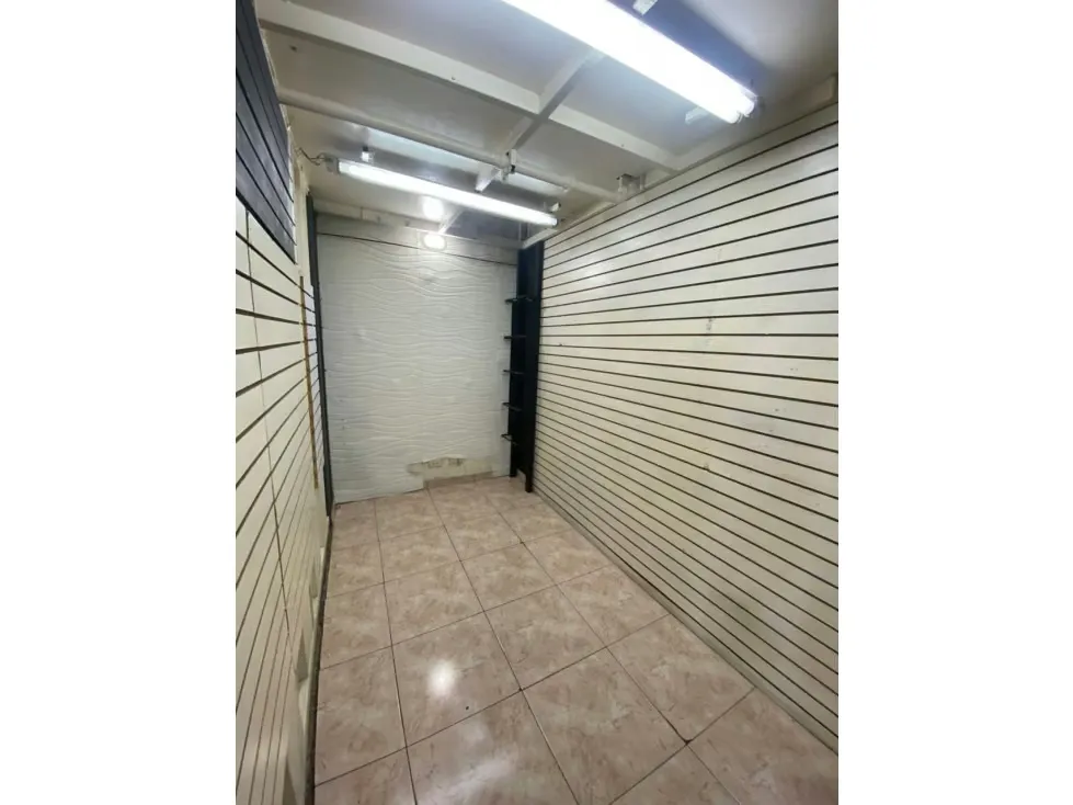 Local en venta 6m², Av Baralt - 3