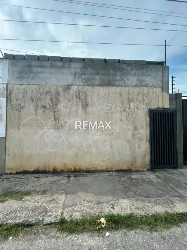 En venta casa-comercial para remodelar a su gustoen el oeste, cerca de la av. Pedro León Torres - 3