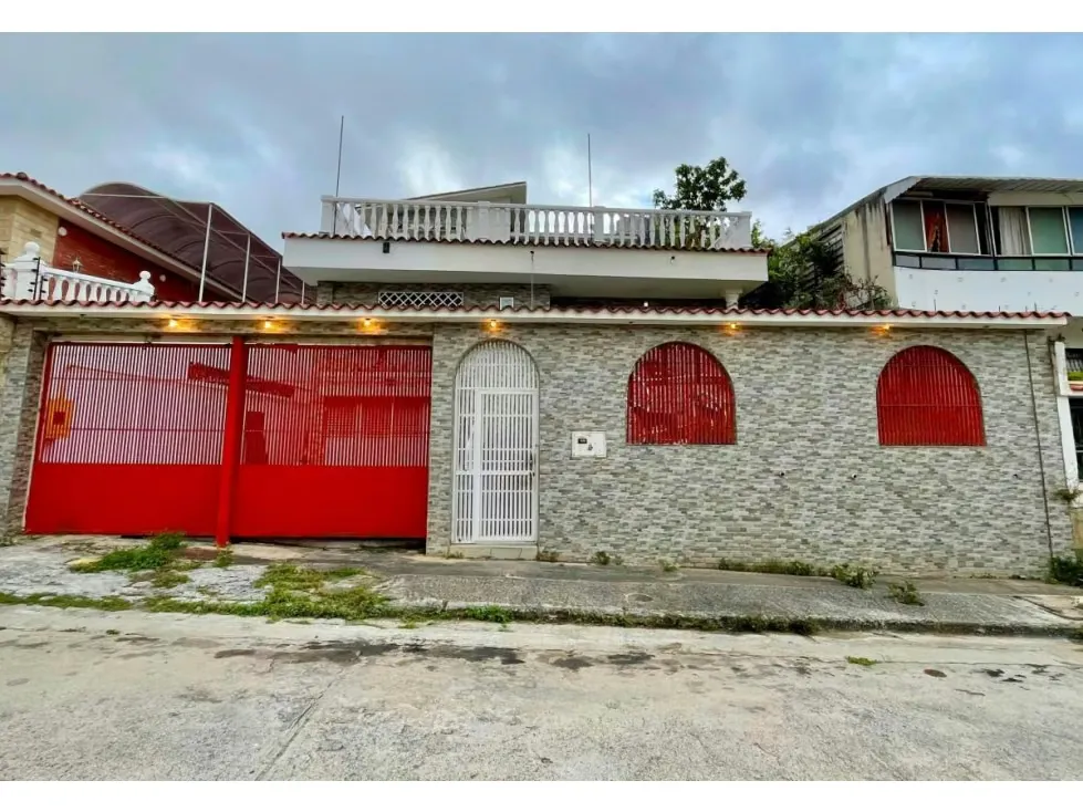 Quinta en venta 780m², Caracas - Vista Alegre