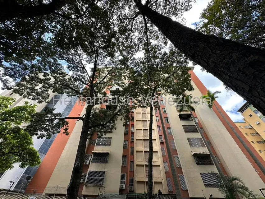 Apartamento (1 Nivel) en Alquiler en La Urbina, Distrito Metropolitano - 18